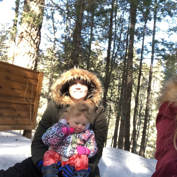 Meet your Posher, Kathelene - Picture 2 of 2